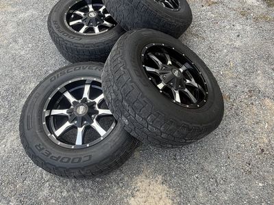 Moto Metal Wheels with Cooper Discoverer AT3 Tires Set of 4s