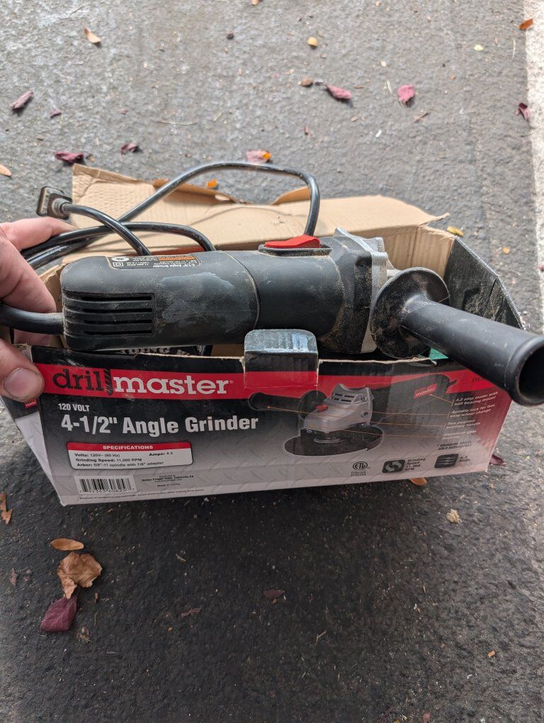 Corded 4.5in angle grinder