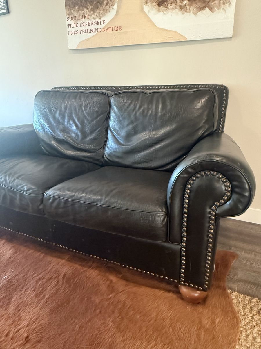 Main image 3