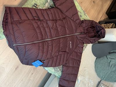 Columbia Women's Hooded Puffer XL