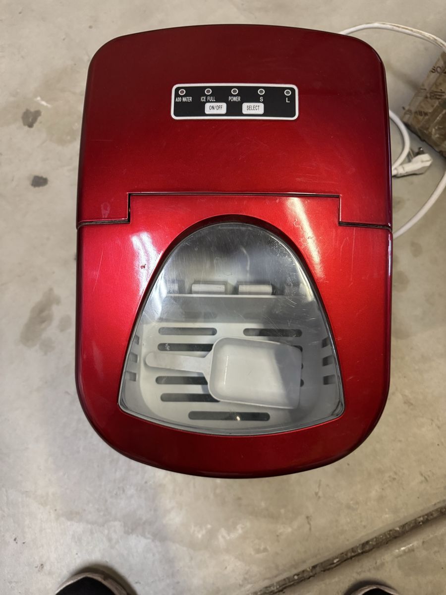 Igloo portable countertop ice maker