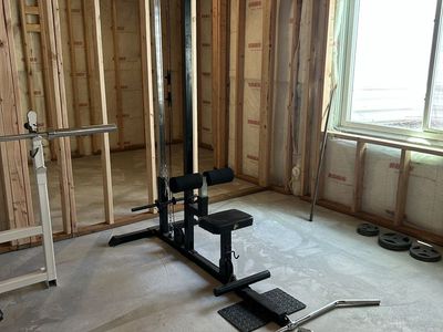 Body Solid Lat Machine