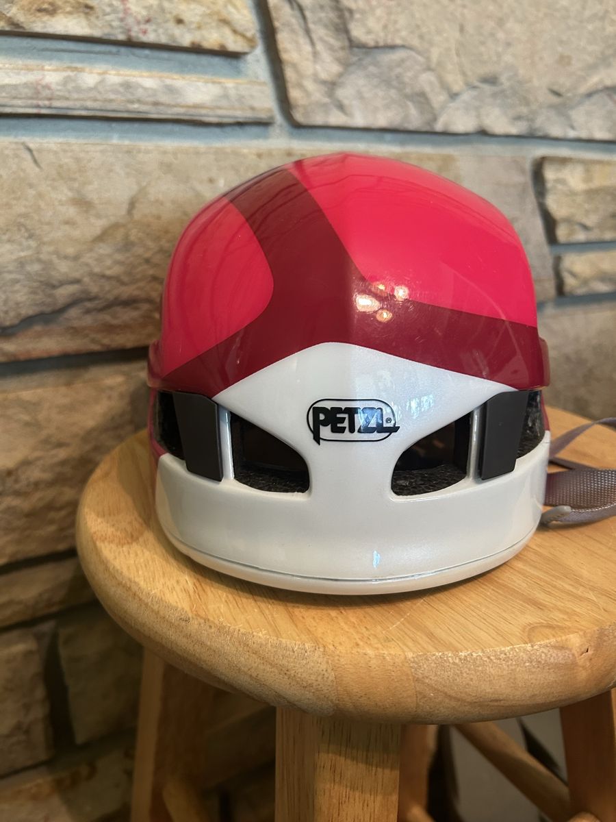 Kids Petzl Meteor Climbing Helmet / size 1 / Red/W