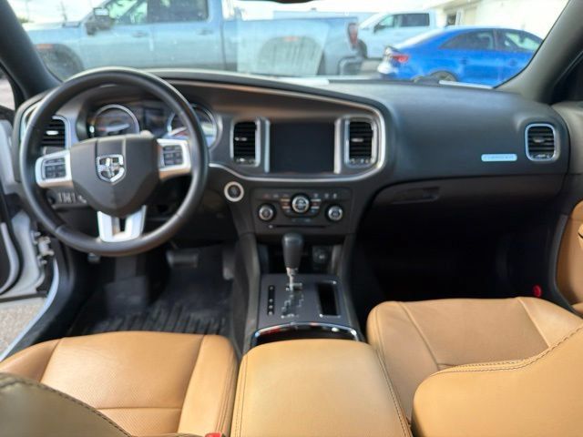 Main image 15
