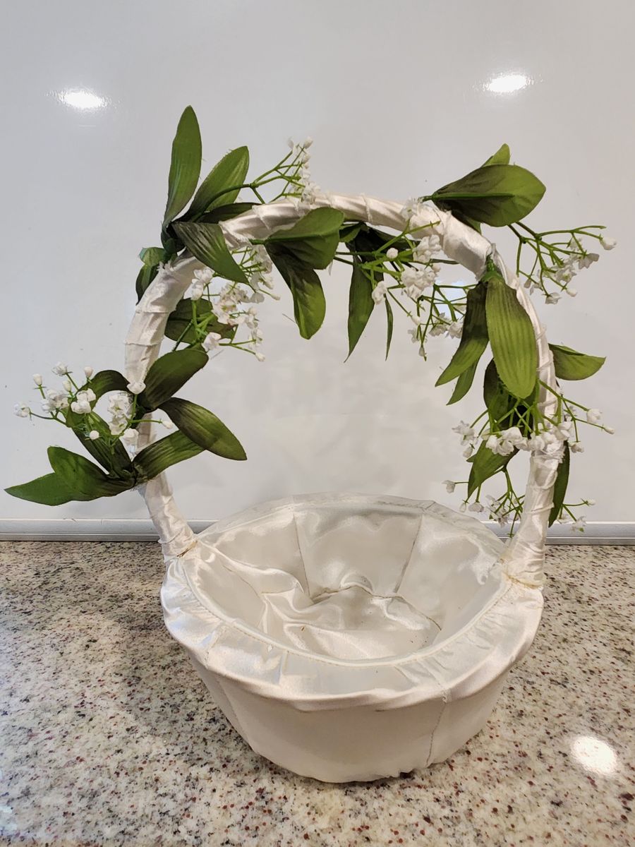 Flower girl basket