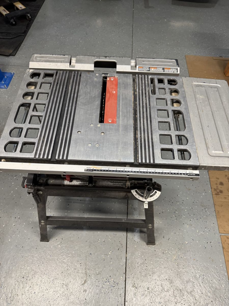 Main image 3