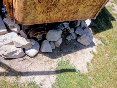 ROCKS