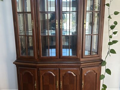 Hutch w/ glass shelves.