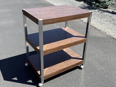 Vintage rolling bar cart / serving cart. Mid Century Modern MCM