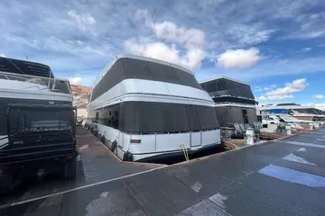 Antelope Point Marina Houseboat *Spoiled Child*