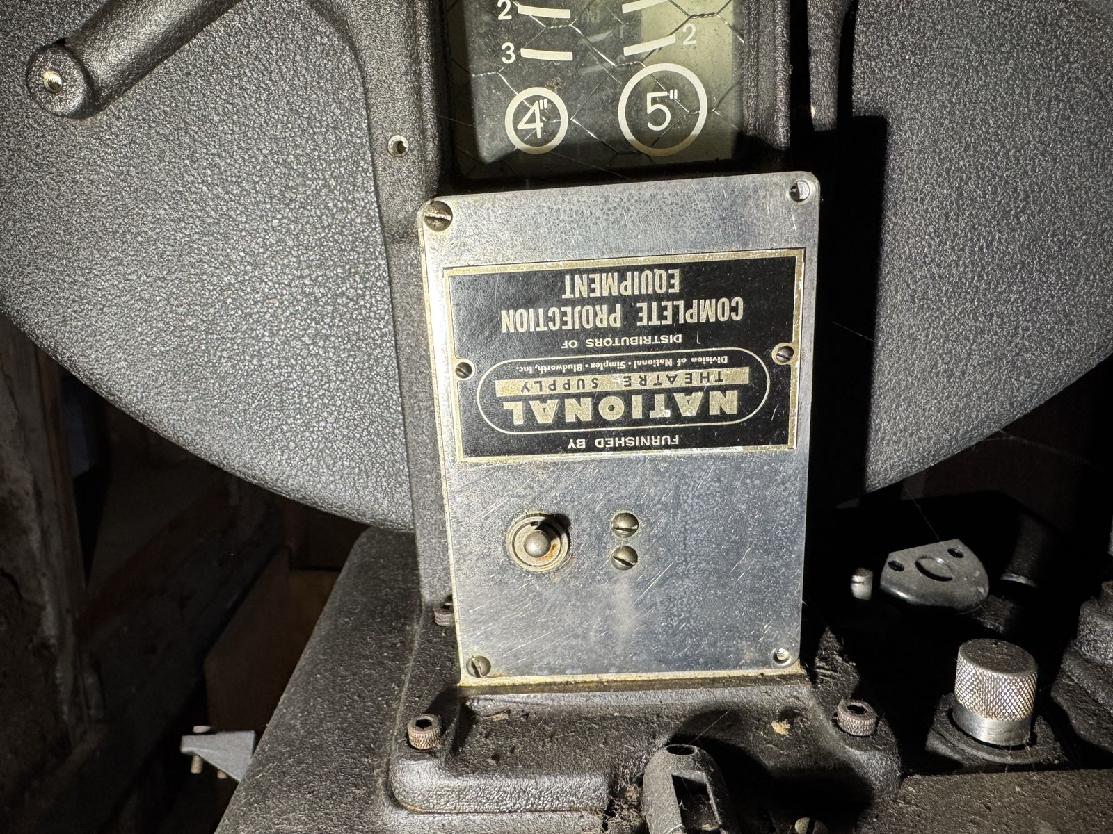 Main image 5