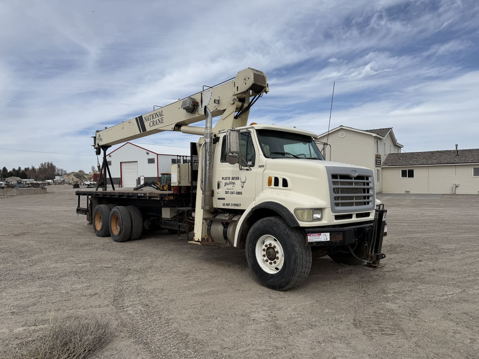 2005 National 800D Crane Truck- STK 11385