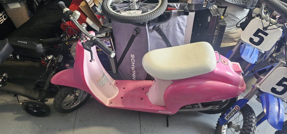 Razor Pocket Mod Electric Scooter Pink (Good batteries) works great,