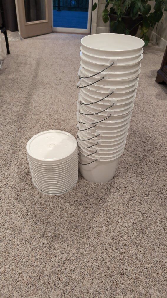 10- 2 Gallon Buckets