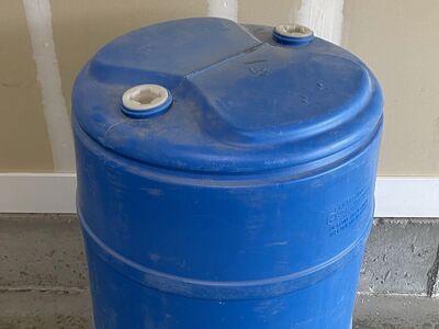 55 Gallon Water Storage Barrel with Pump