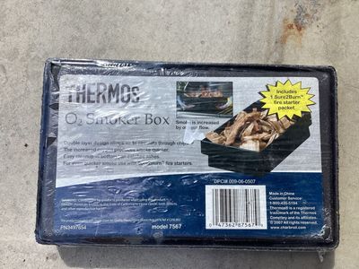 Thermos O2 Smoker Box