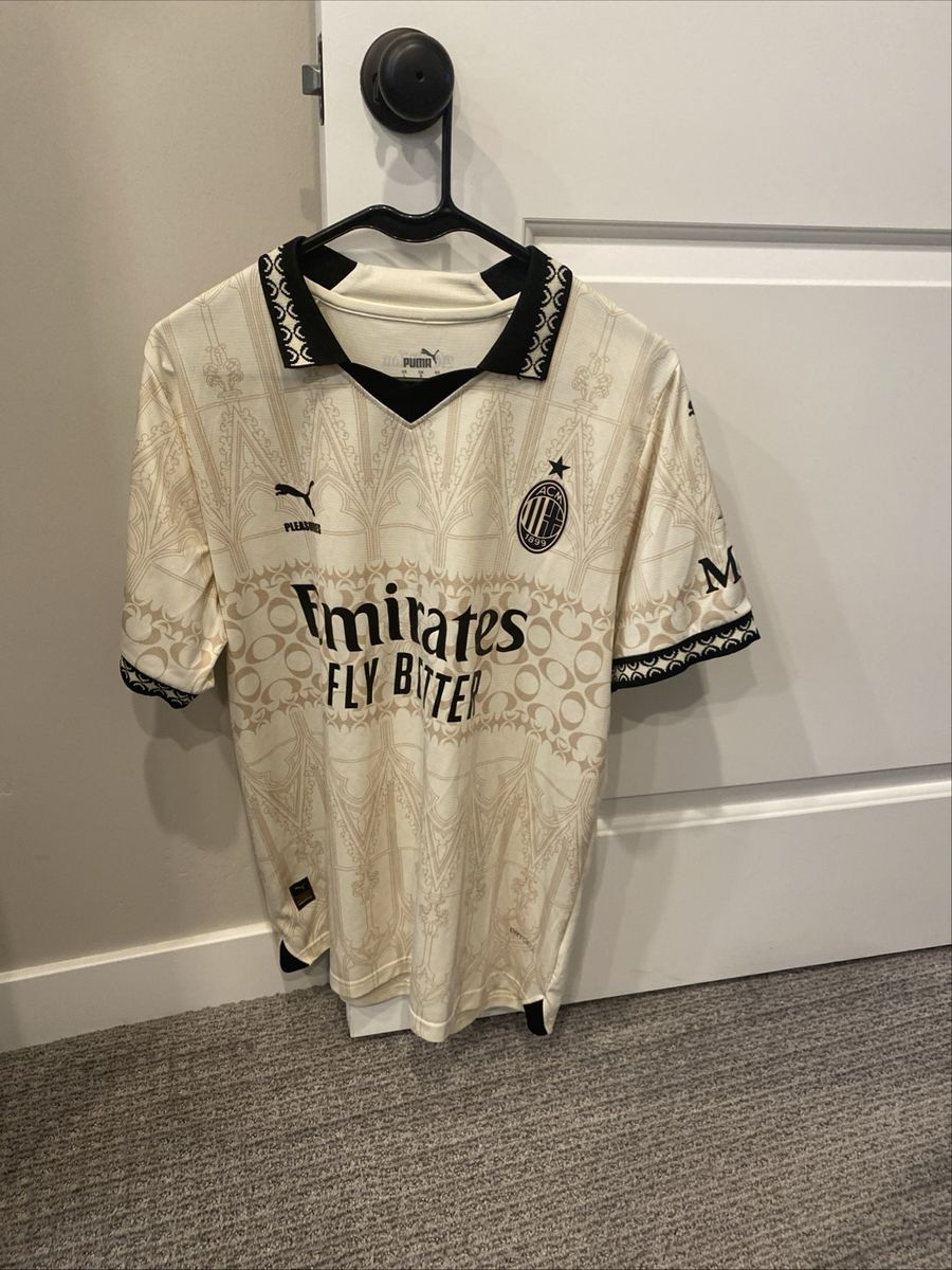 Puma x Pleasures x AC Milan 2023/24 Third Kit football jersey - Large
