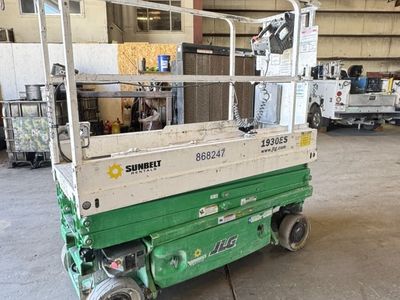 JLG 1930 Narrow Scissor Lift