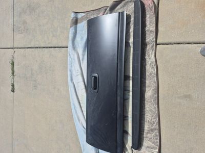 99-2002 Chevy tail gate