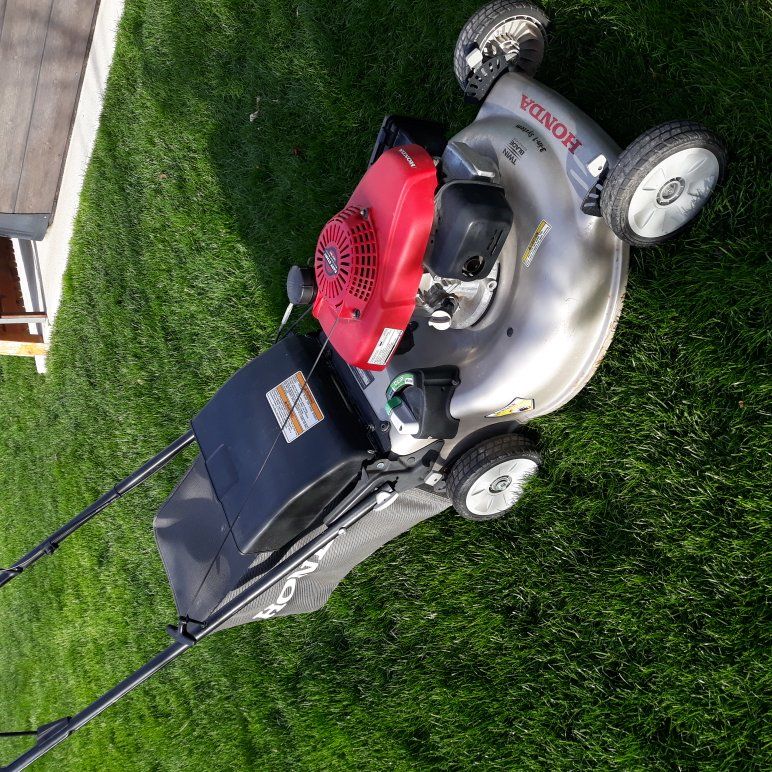 Honda smart drive lawn mower