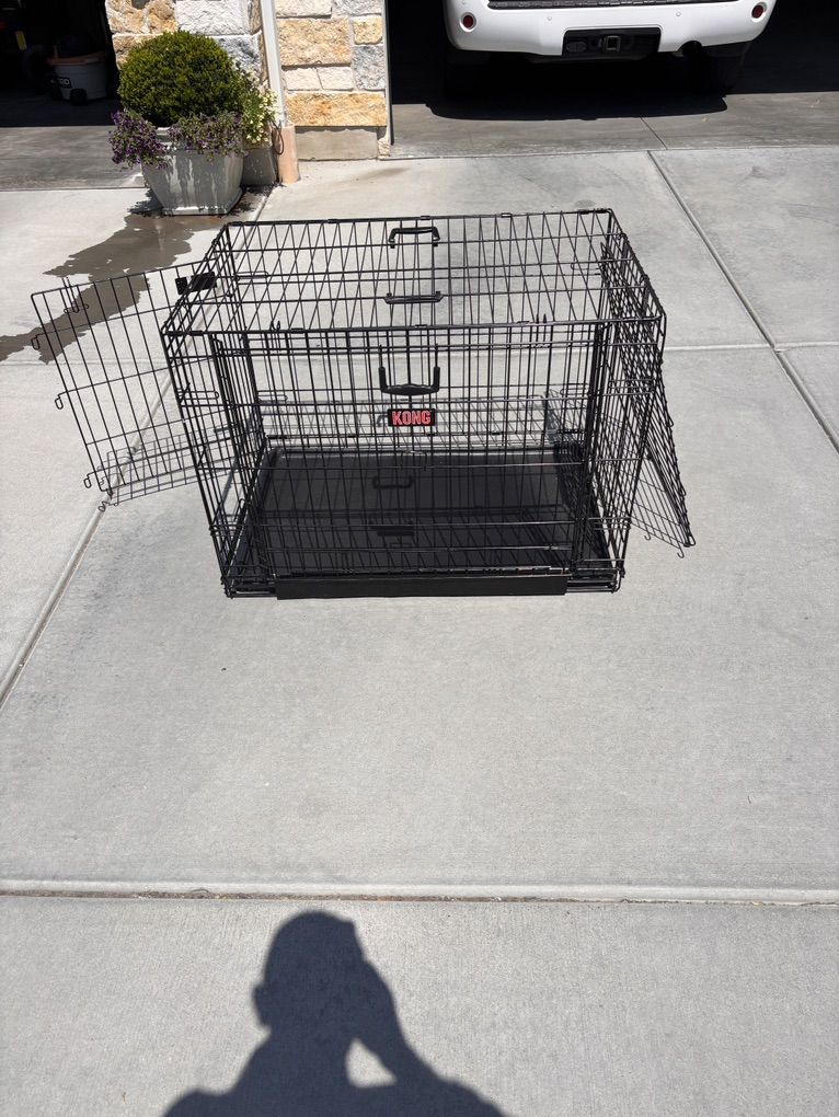 Kong Medium To Large Dog Crate