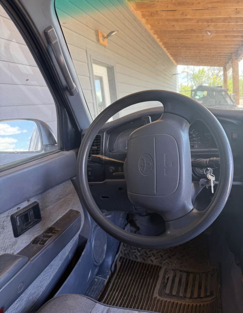 1999 TOYOTA TACOMA SR5 V6