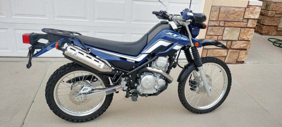 Yamaha XT250 Dual Sport Motorcycle - Blue and White
