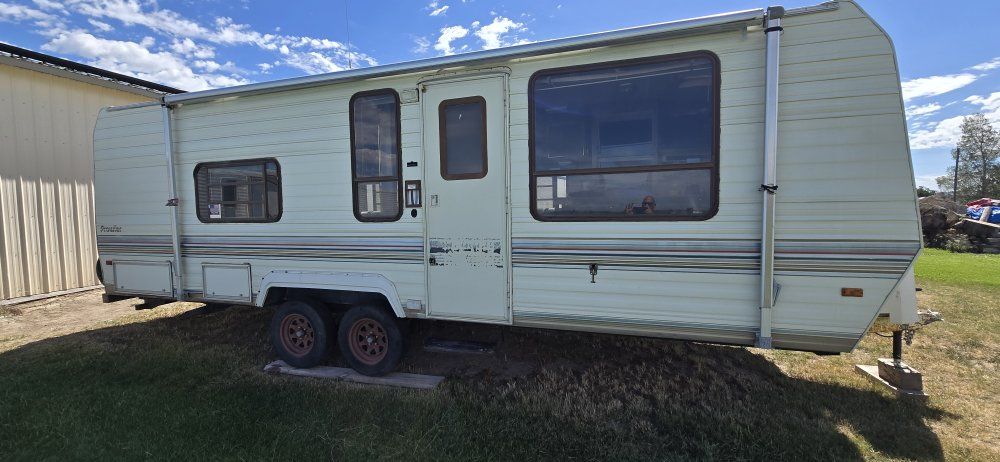 1991 Fleetwood prowler 26'
