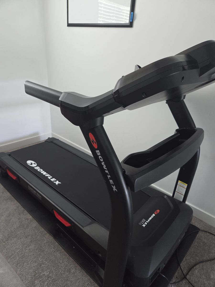 Bowflex BXT6 Treadmill - Like New