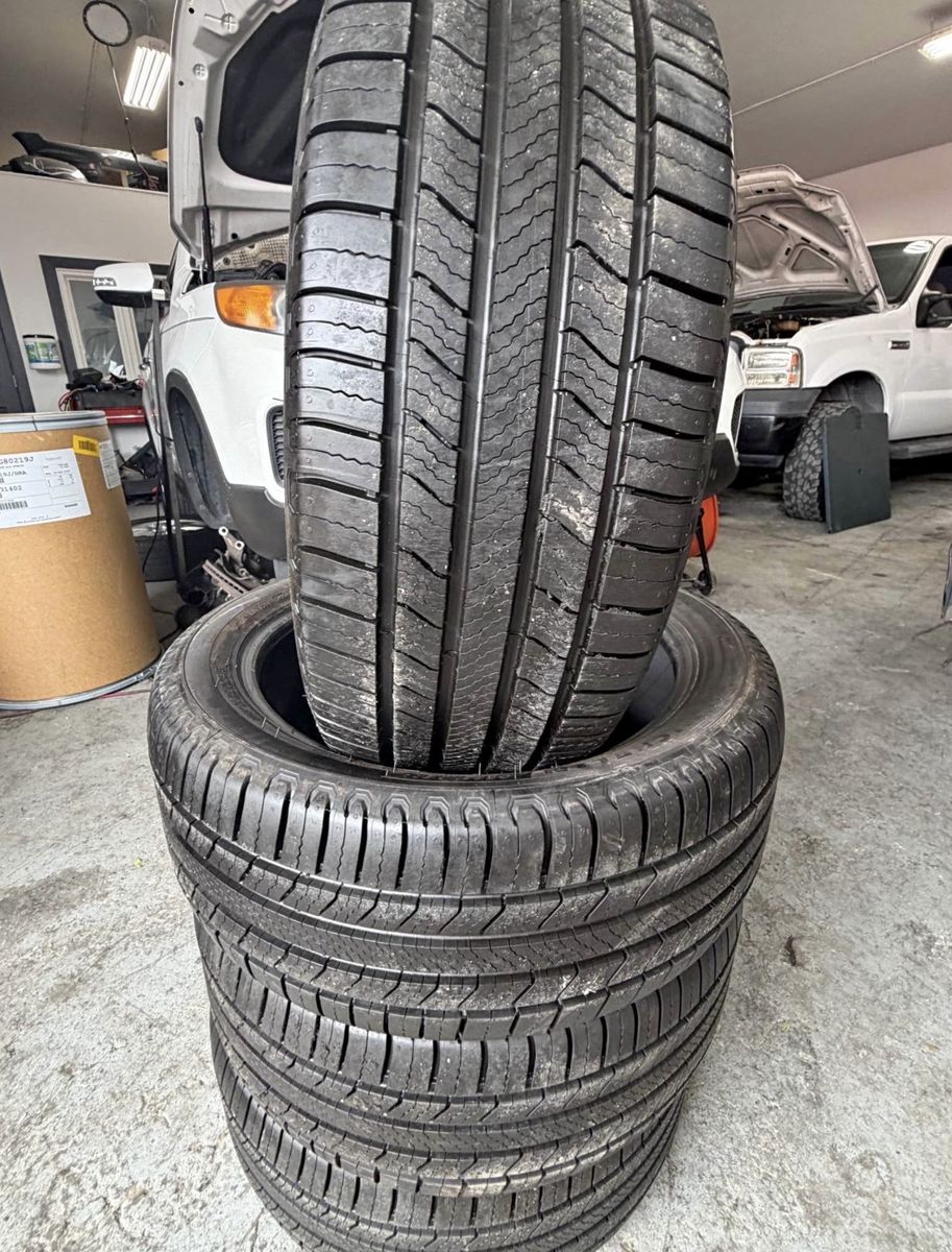 TAKEOFFS! 235/45R19 Michelin defender 2 set of 4
