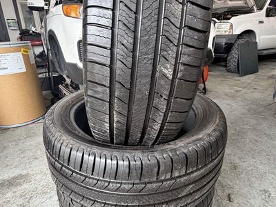TAKEOFFS! 235/45R19 Michelin defender 2 set of 4
