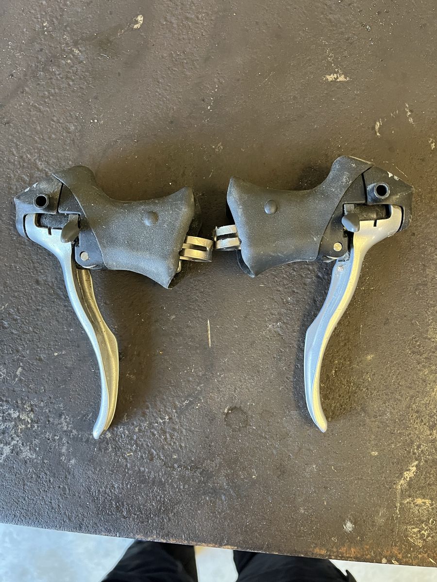 Shimano Sora 3x8 brake/shifters