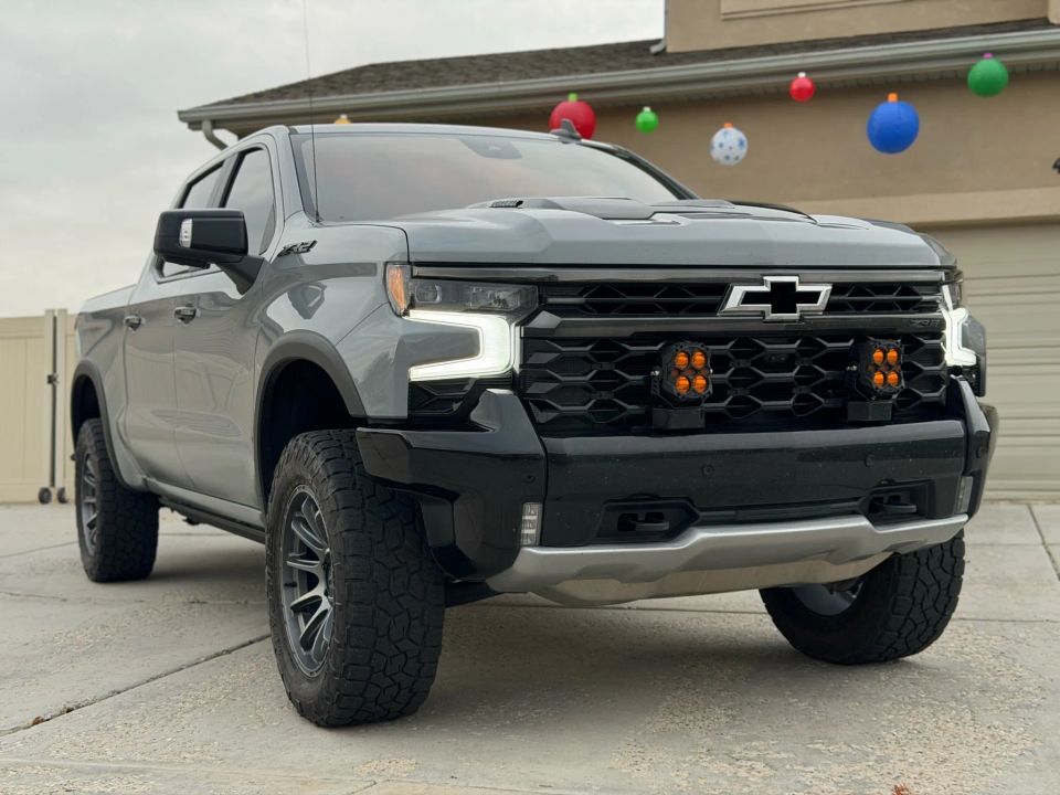 2025 Chevrolet Silverado 1500 ZR2