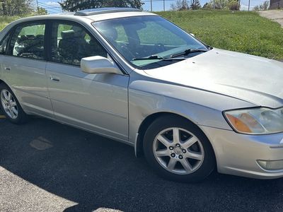 2001 TOYOTA AVALON XLS