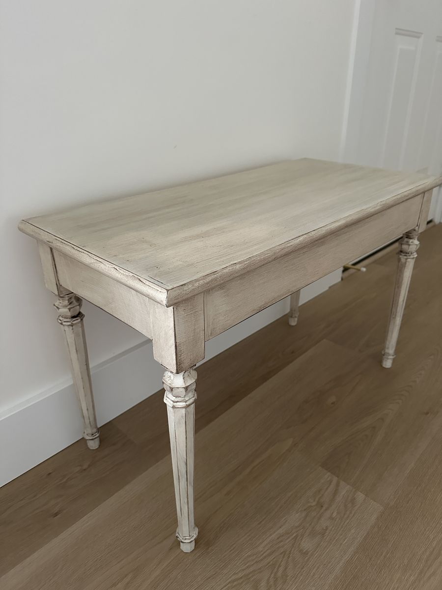 Nice Piano Bench With Storage