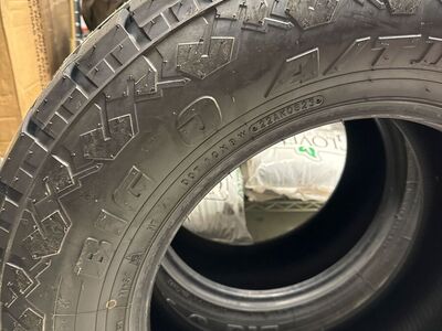 TWO Big O Big Foot Tires LT275/65R18