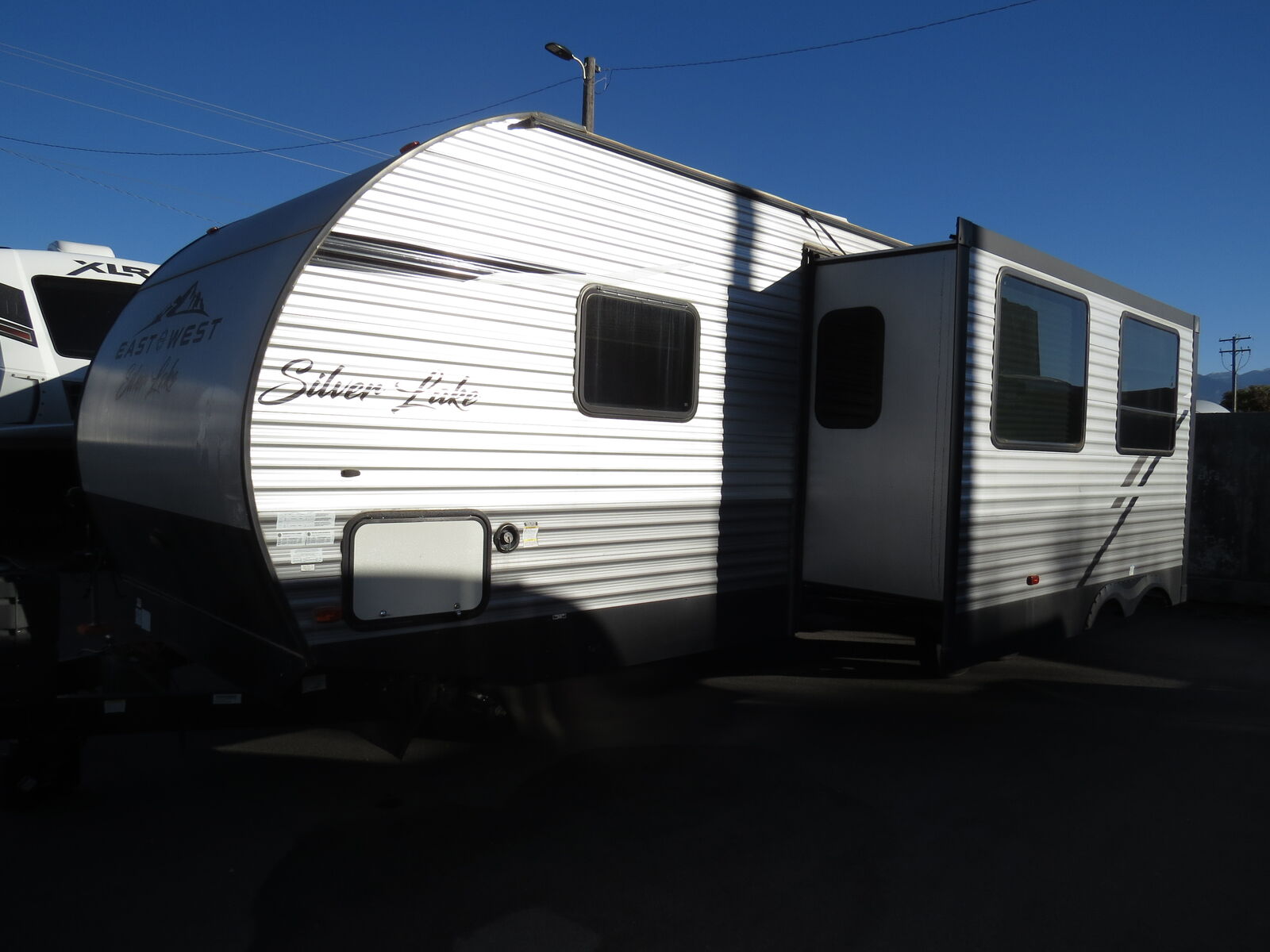 2021 Forest River, East to west 27K2D