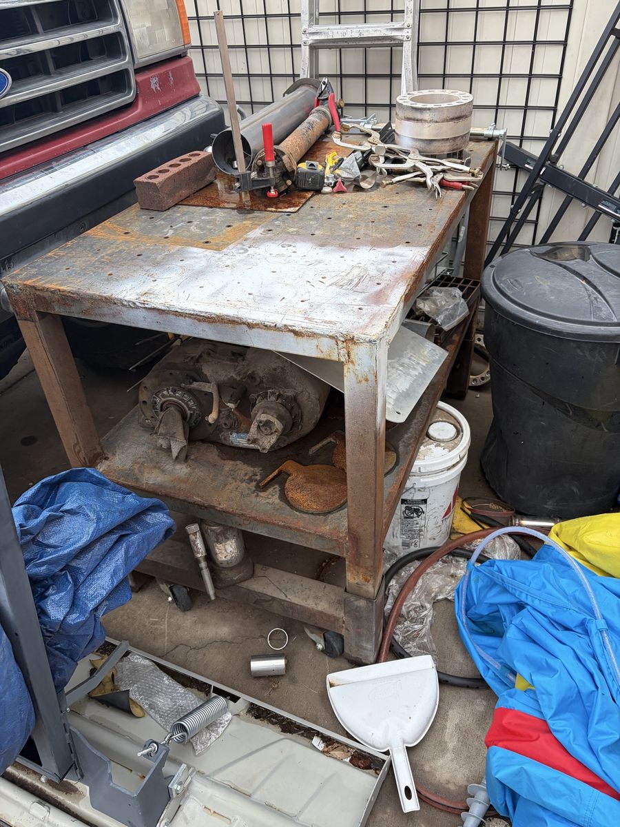 Heavy Duty Steel Welding Table With Lower Shelf