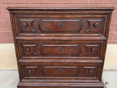 Ralph Lauren Solid Wood 3-Drawer Dresser Chest of Drawers