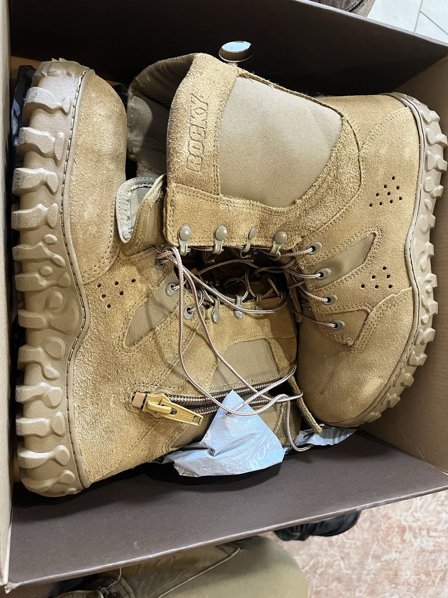 Rocky Men's10.5W Suede Military/Work Boots