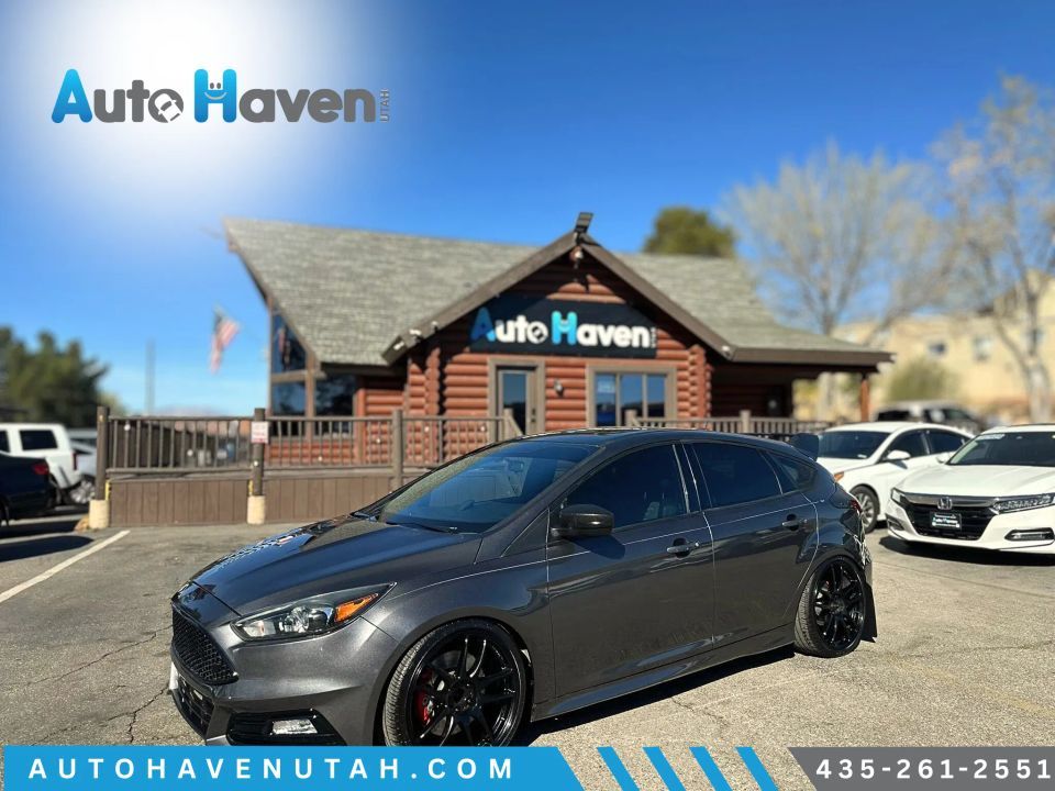 2018 Ford Focus ST
