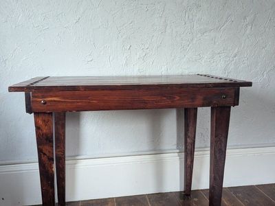 Solid wood accent table