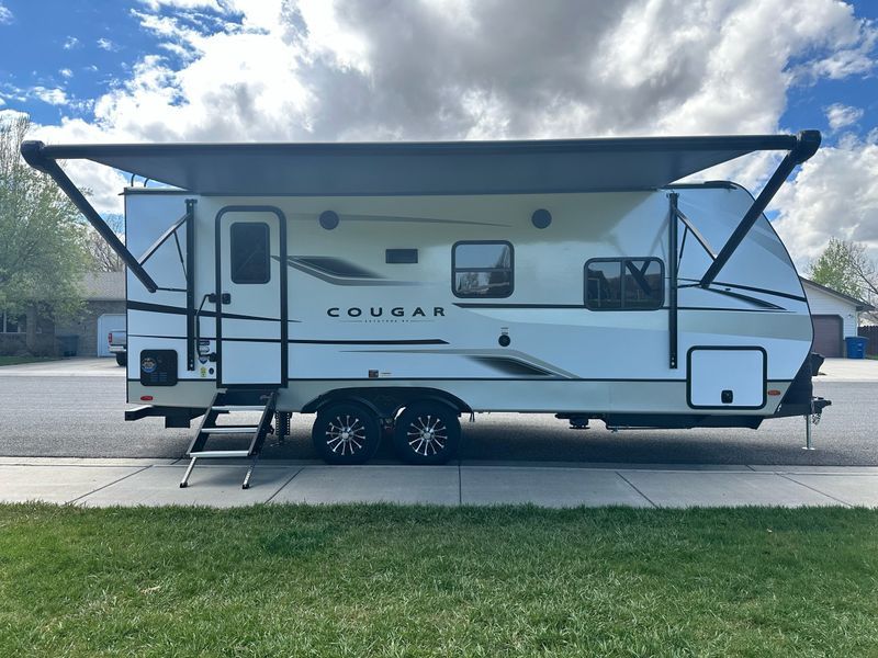 2025 Keystone Cougar 22RBSWE Travel Trailer