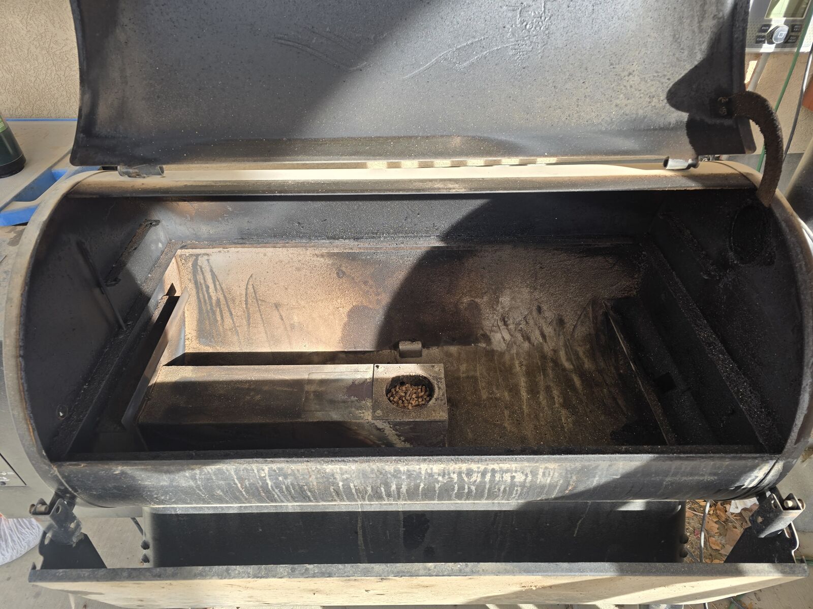 Traeger pro34 smoker