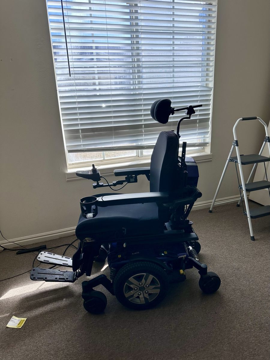 Quantum J6 Power Chair Electric Wheelchair with Footrests, Headrest, and Controller