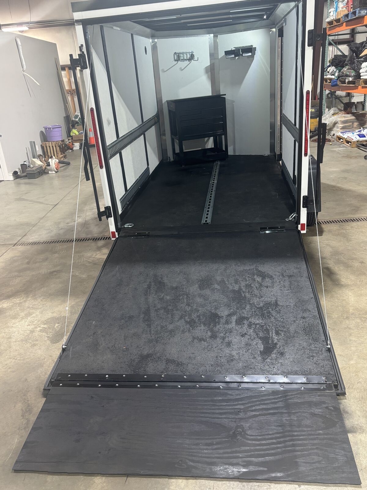 2026 LOOK ST-DLX 10x6 v-nose enclosed trailer.