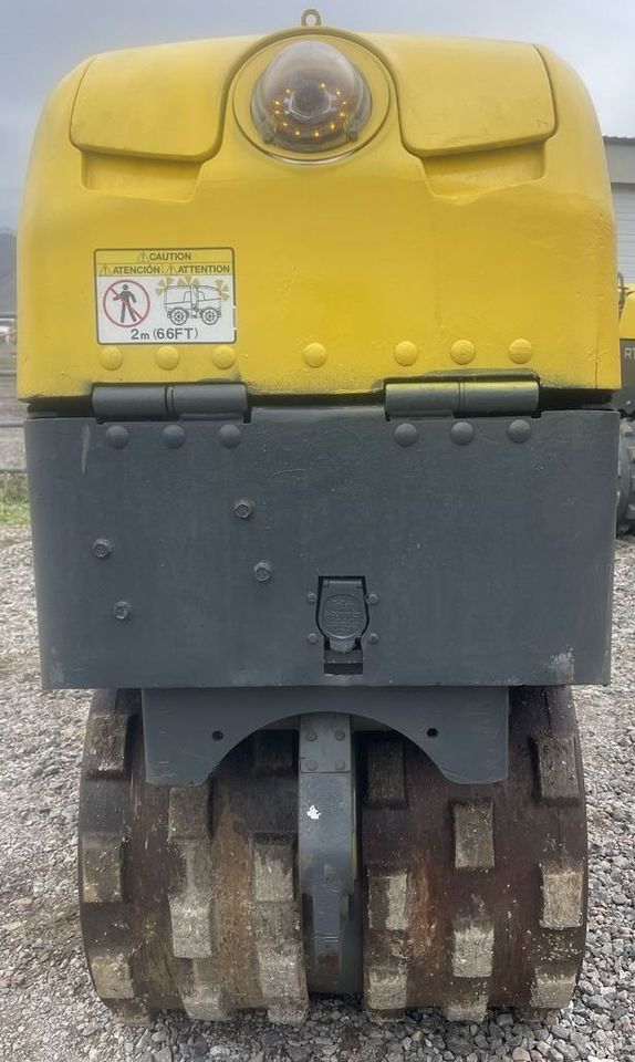 Main image 6