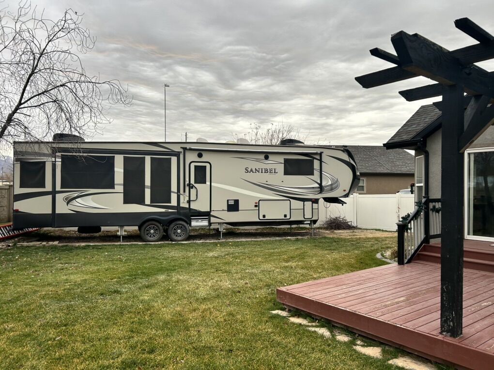 2017 Sanibel 3651 - 41.6' 5th wheel