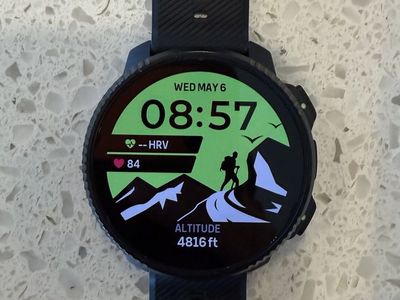 Suunto Vertical 2 Titanium, sage and black bands