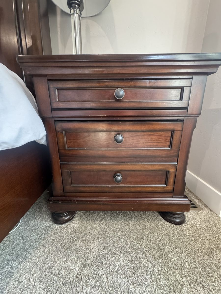 Main image 4